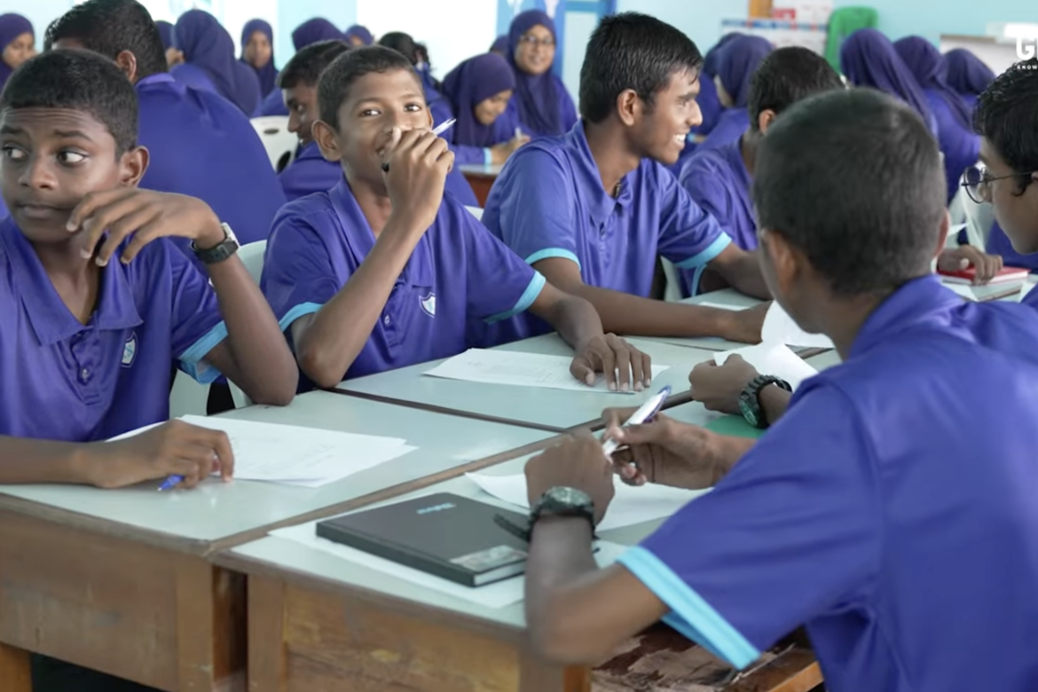  Students studying A-levels at V. Keyodhoo school in the Maldives. Credit: GPE KIX EMAP